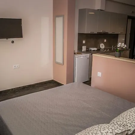 Guest house Four Seasons B *