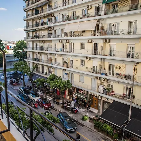 Guest house Four Seasons B Thessaloniki